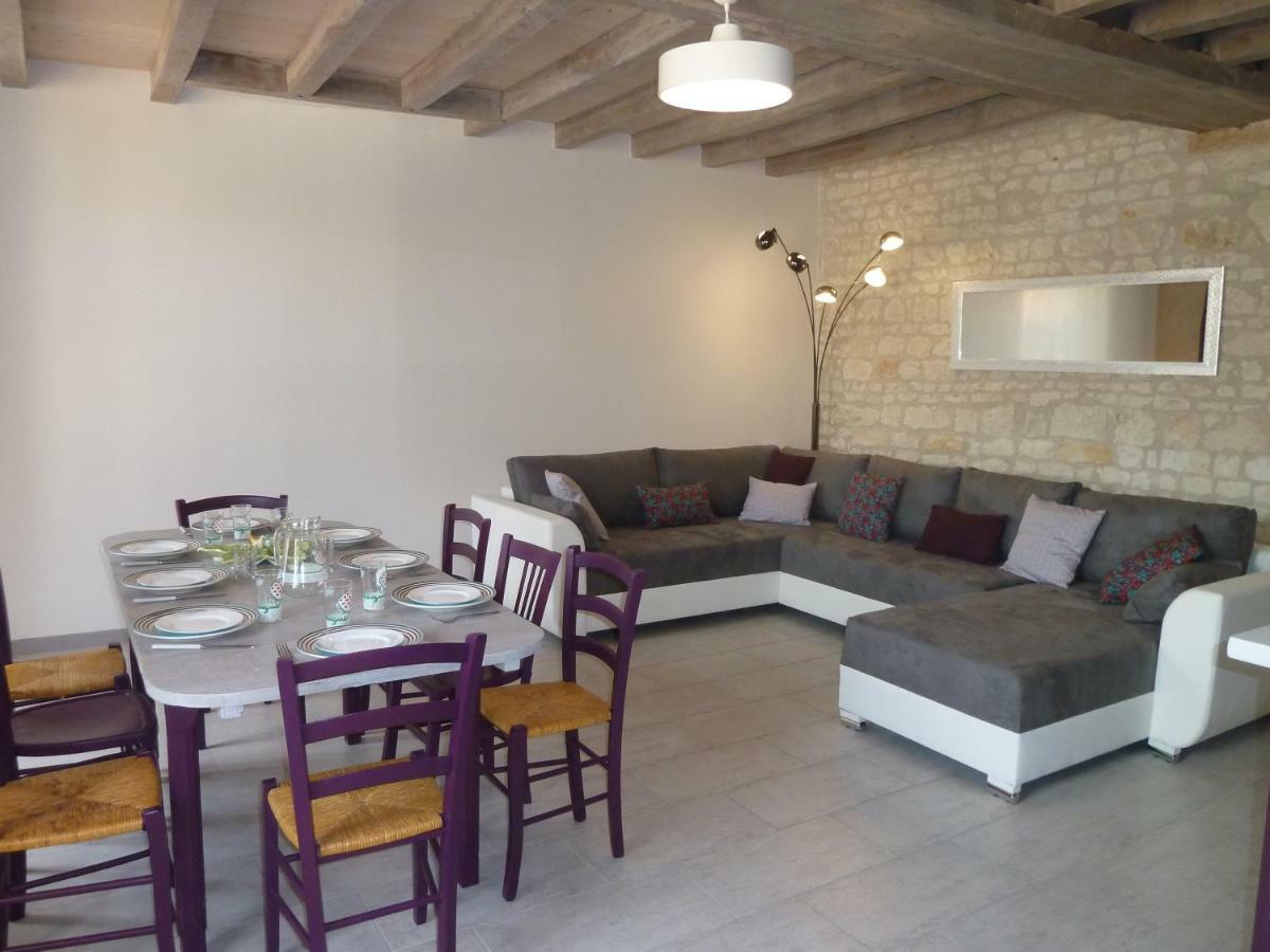 Les 3 Petits Cochons Le Bouchet (Vienne) Exterior foto